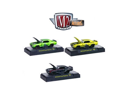 Picture of M2 32600-am04 Auto Mods 1969 Chevrolet Camaro Ss Rs 396 And 1969 Chevrolet Camaro Z/28, 3 Cars Set With Cases 1/64 Diecast Model Cars