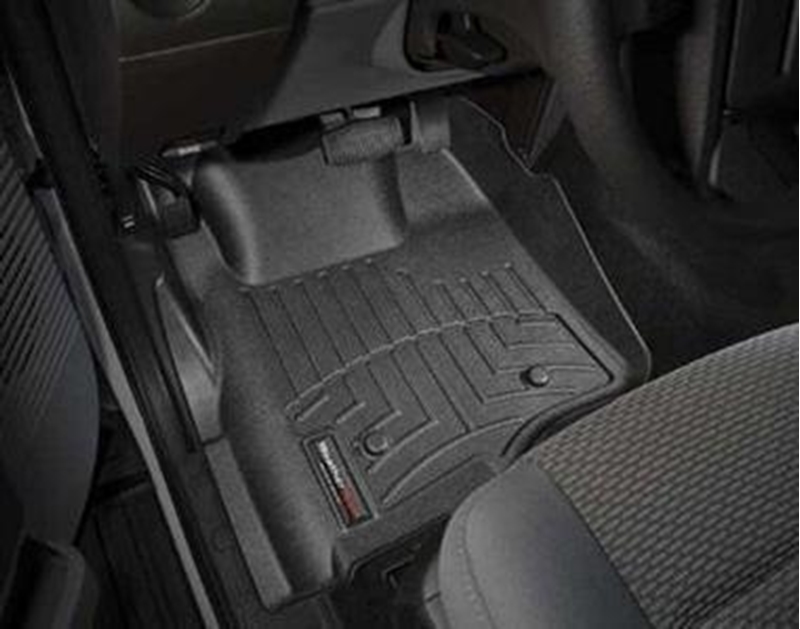 Picture of WeatherTech 443051 WeatherTech DigitalFit Front Floor Liners (Black) - 443051