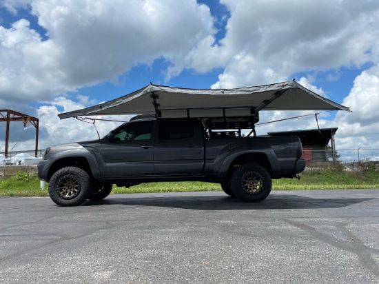 Picture of Body Armor 4x4 Portable Awning - 2025