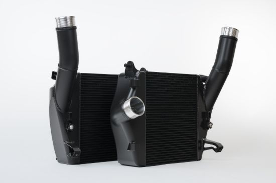 Picture of CSF Cooling - Racing & High Performance Division Intercooler - 8211