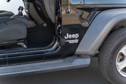 Picture of DV8 Offroad Rocker Panel Guard - STJL-05