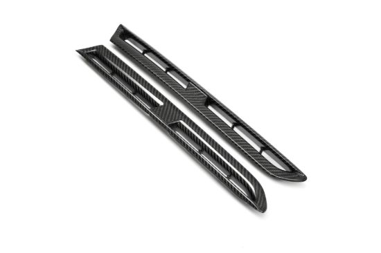 Picture of Seibon Carbon Grille / Fender Vent / Body Badge Kit - FD0910NSGTR