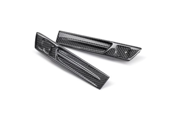 Picture of Seibon Carbon Grille / Fender Vent / Body Badge Kit - FDL0910NSGTR