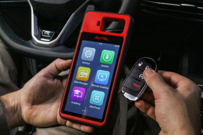 Picture of Autel Diagnostic Scan Tool - KM100