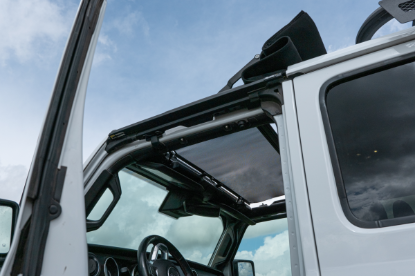 Picture of Bestop Sunroof Shade - 52407-11