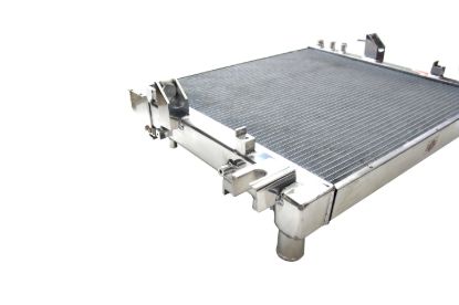 Picture of CSF Cooling - Racing & High Performance Division Radiator - 7036