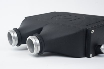 Picture of CSF Cooling - Racing & High Performance Division Intercooler - 8082