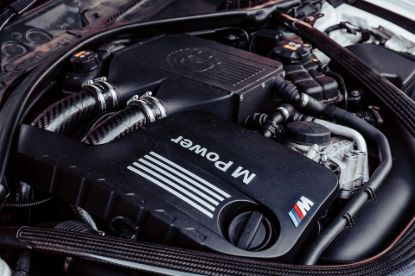Picture of CSF Cooling - Racing & High Performance Division Intercooler - 8082