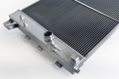 Picture of CSF Cooling - Racing & High Performance Division Radiator - 8095