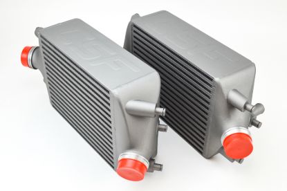 Picture of CSF Cooling - Racing & High Performance Division Intercooler - 8112