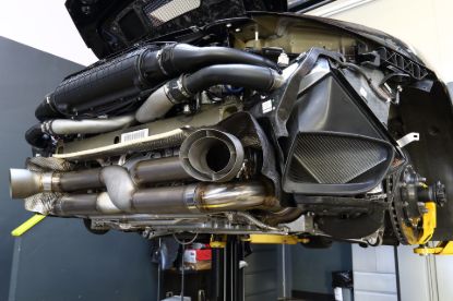 Picture of CSF Cooling - Racing & High Performance Division Intercooler - 8166