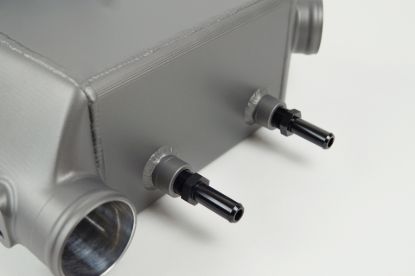 Picture of CSF Cooling - Racing & High Performance Division Intercooler - 8186