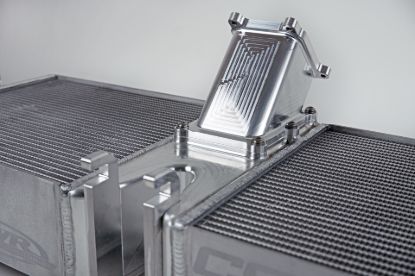 Picture of CSF Cooling - Racing & High Performance Division Intercooler - 8188