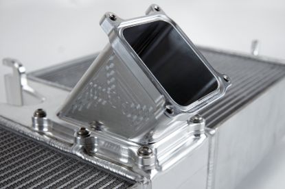 Picture of CSF Cooling - Racing & High Performance Division Intercooler - 8188