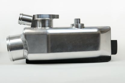 Picture of CSF Cooling - Racing & High Performance Division Intercooler - 8210