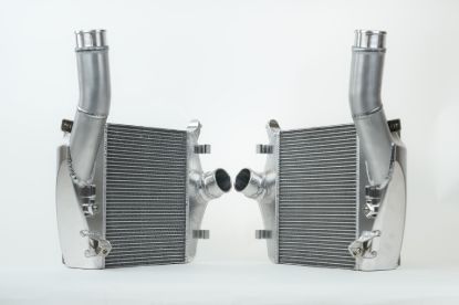 Picture of CSF Cooling - Racing & High Performance Division Intercooler - 8211R