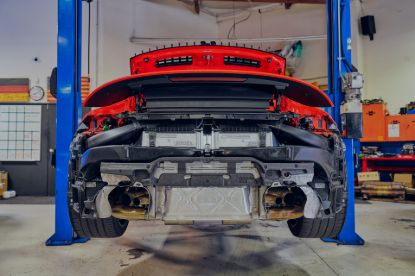 Picture of CSF Cooling - Racing & High Performance Division Intercooler - 8217