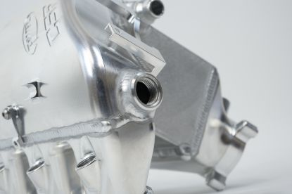 Picture of CSF Cooling - Racing & High Performance Division Intercooler - 8233C