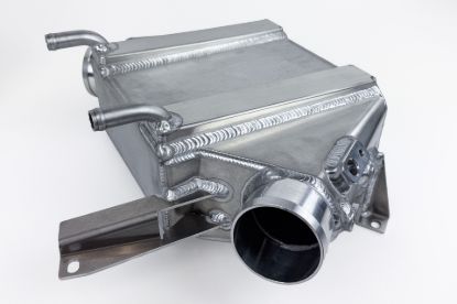 Picture of CSF Cooling - Racing & High Performance Division Intercooler - 8352
