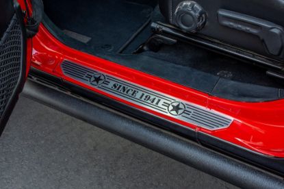 Picture of DV8 Offroad Door Sill Plate - D-JL-180014-STR2