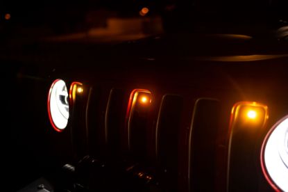 Picture of DV8 Offroad Back Up / Side Marker Light Assembly - GRJL-02