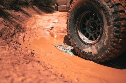 Picture of DV8 Offroad Tire Traction Mat - RTB1-01OL