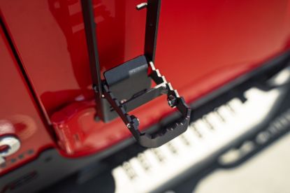 Picture of DV8 Offroad Rocker Panel Guard - STJL-04