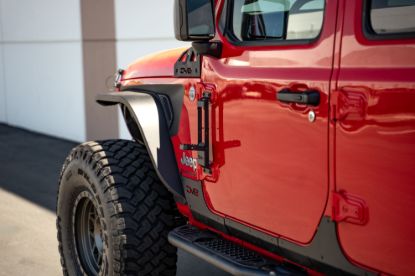 Picture of DV8 Offroad Rocker Panel Guard - STJL-04