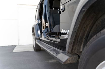 Picture of DV8 Offroad Rocker Panel Guard - STJL-05