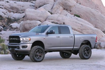 Picture of Fabtech Suspension Lift Kit - K3180DL