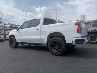 Picture of ICI Step Nerf Bar Kit - 840121412937