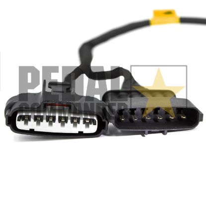 Picture of Pedal Commander Electronic Throttle Controller - 48-SZK-KZS-01