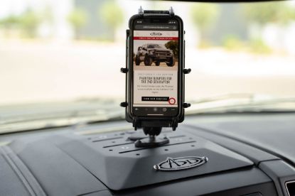 A.DESERT DES DIGITAL DEVICE DASH MOUNT - C1101701NA
