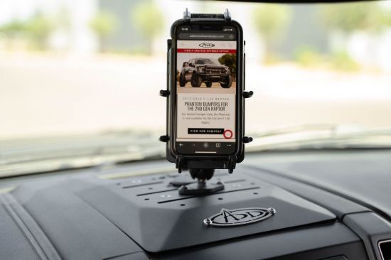 A.DESERT DES DIGITAL DEVICE DASH MOUNT - C1101701NA