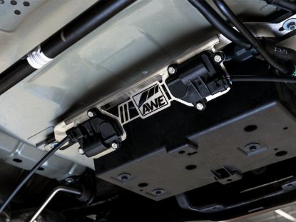 AWE VALVE MOTOR BRACKET  2018 + MUSTG - 131011022