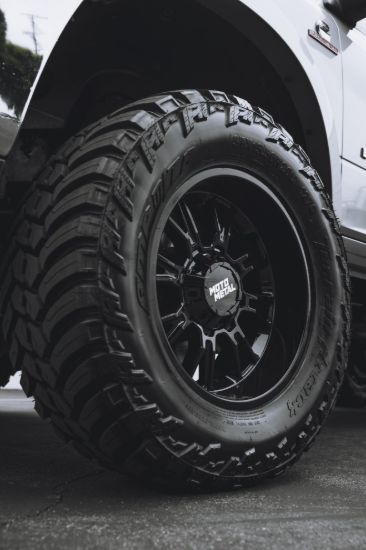 WHEEL PROS MO810 20X9 8X6.5 G-BLK 20MM - C000017779