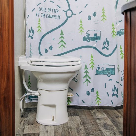 CAMCO GRAVITY TOILET  WHITE - 41710