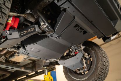 DV8 2024 TOYOTA TACOMA & LAND CRUISER R - SPTT109
