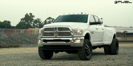 FUEL OFFROAD D538 20X8.25 10X225 MT-BLK-MIL 105M - D5382082A9