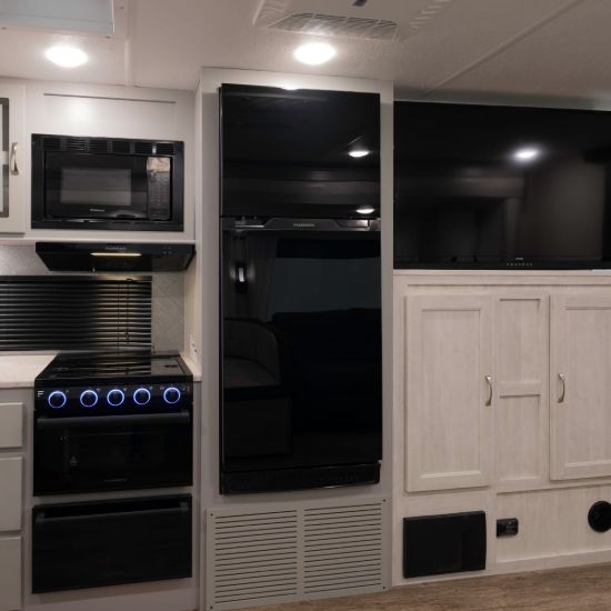 FURRION LLC ENTERTAINMENT SYSTEM - 2021124342