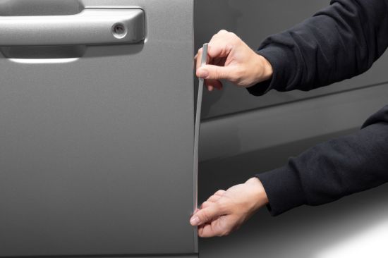 HUSKYLINER DOOR EDGE GUARD - 98002R113E