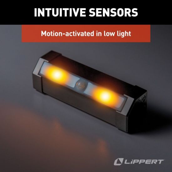 LIPPERT COMP BATTERY OPERATED MAGNETIC LED STEP - 2022172335