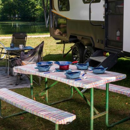 LIPPERT COMP LIPPERT ELASTIC VINYL TABLECLOTH WI - 2023051696