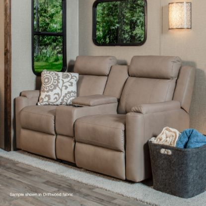 LIPPERT COMP HERITAGE DELLMEAD LH THEATER SEATIN - 2024044112