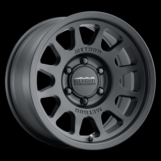 METHOD RACE MR703 BEAD GRIP  17X9  -12MM OFFSET - 379060512N