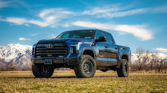 READYLIFT 3' SST LIFT KIT WITH CV AXLE - 6952311
