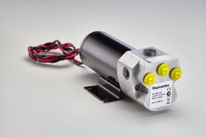 RAYMARINE HYDRAULIC REVERSING PUMP TYPE 1 12V - M81120