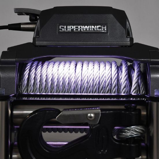 SUPERWINCH 10 000 LBS.  12 VDC  3/8 IN X 85 FT - 1710200