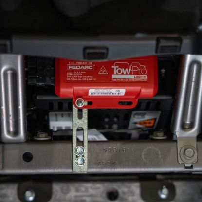 REDARC TOW-PRO MOUNTING BRACKET - EBMK001