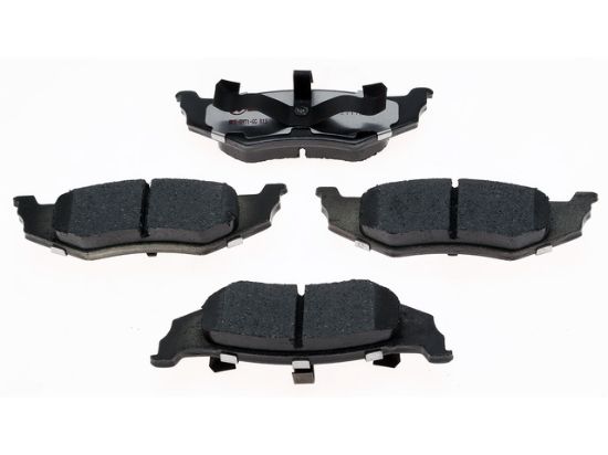 R/M BRAKES BRAKE PAD SET - EHT641